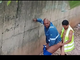 Trabalhadores vão atrás da obra fuder singapore gay massage porn