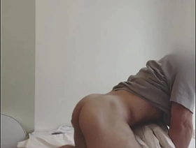 Horny man blast a huge load by pillow humping korean gay porn subtitle