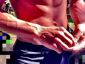 前編【個人撮影】逞しい肉体、日本の消防士の乳首、痛みと快感の板挟みで涎を垂らしながらチンポをしごく変態映像…！ japan gay force porn