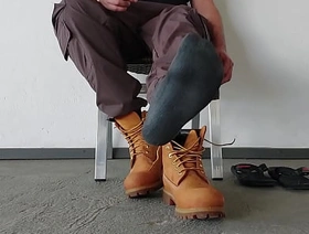 TAKING OFF MY YELLOW BOOT - TIMBERLAND japan gay suit porn