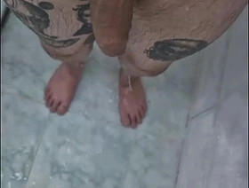 TOMANDO BANHO GOSTOSO, QUER SE JUNTAR? korean only fans gay porn