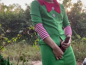 Santa want me to find Christmas Tree. bear chinese gay porn