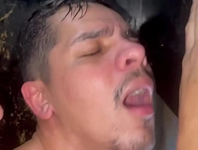 BRANCO CONHECE AMANTES GAYS EM UM GLORY HOLE EM UMA FODA BAREBACK - COMPLETO NO RED juicy chinese gay porn