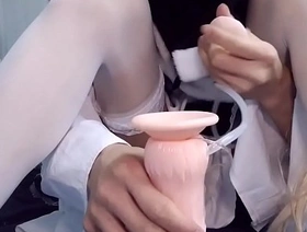 伪娘的跳蛋高潮，和口交示范 gay porn japan police