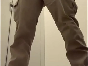 和式トイレで立ちオナ射精 gay muscle porn hot