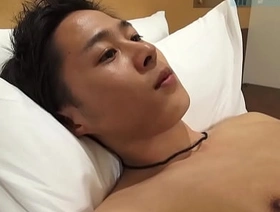 初登場のサッカー部員がホテルでオナニー見せてくれました♪ japan gay porn videos