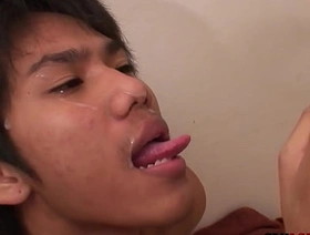 Cocksucking Asian twinks have bareback duo before pissing japan gay porn model