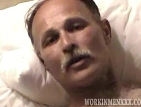 Mature Man Steve Beats Off gay muscle japan porn