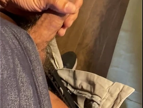 Quando bate o tesão, é hora de ordenhar o cacete indonesian gay lokal porn