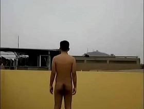 Presumiendo mis músculos 2 black and chinese gay porn