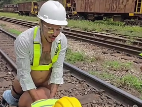 Operários foderam gostoso com o chefe durante a pausa almoço (TEASER) japan bus gay porn