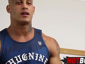 Fodendo o cu do novinho safado japan gay porn public