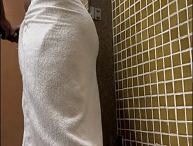 espiando roludo no vestiario da academia gay porn japan suit