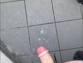 Chubby Cumming In Public Toilet japan porn gay massage