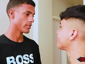 Novinho dando pro entregador pirocudo twitter china gay porn