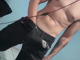 Punhetão gostoso de calça jeans gozando LENTAMENTE gay porn hot missionary