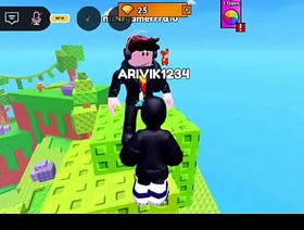 Mi novia me hace un pete en publico mientras estamos en un arbol. hot gay porn muscular