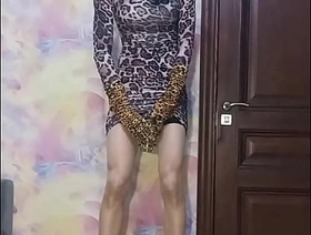 Crossdresser pees in a glass and drinks gay jap porn hunk