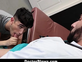 The Doctor Simply Cannot Sign the Approval Note for The Patient - Doctorblows hot hairy gay porn