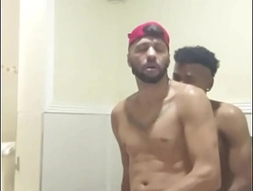 Com Black dotado no hotel japan cute boy gay porn