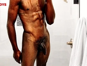 Garoto negro hetero tomando banho na casa do amigo gay porn hub chinese gay