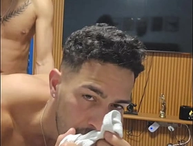 DANDO O CU E CHEIRANDO A CUECA chinese gay hot porn