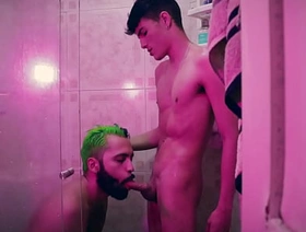 Camilo Brown Caught Hot Twink Andres ZP Jerking To Him And Invited Him Into The Shower For An Amazing Blowjob japan gay porn group