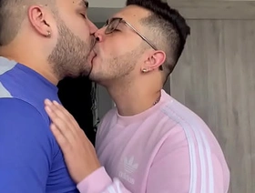 Mi primo me pone a mamar su polla hot muscular korean gay porn