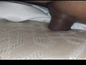 I fuck the hole in the mattress and ejaculate a lot of cum on the mattress. sg gay spy porn