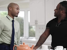 My friend's cock doesn't fit in my ass, it's gigantic taiwan hot gay porn