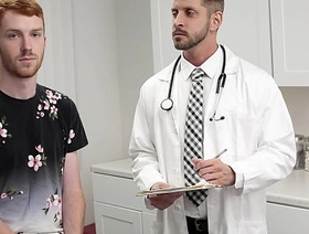 Doctor Administrates the Protein Dose Directly in The Twink's Ass - Doctorblows videos gay sex hot porn free