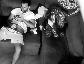 TRABALHADOR SENDO FLAGRADO BATENDO PUNHETA NA HORA DO SERVIÇO. gay chinese grandpa porn