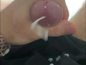 Secretly jerking off under the covers! I can be noticed at any moment! hot handjob gay porn