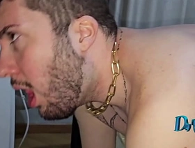 Branquinho tatuado mamando e dando pro dotado na cama (COMPLETO NO RED) japan gay porn teen