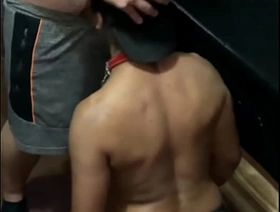 O CASADO DO BAR TINHA TESÃO EM ME SURRAR, E EU DEIXEI COM GOSTO. japan gay porn bondage