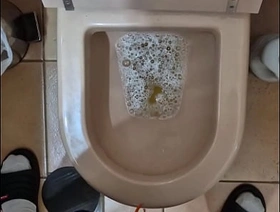 COMPILAÇÃO DE MIJADAS korean muscle porn gay