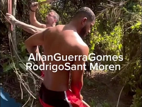 Meus alunos veio me ajudar a arrumar o tatame para treinar na minha chácara gay porn hot models