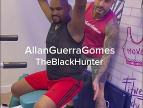 Fui dar aula de preparo físico para artes marciais (luta) para meu aluno safado e acabou na sauna asian muscle massage gay porn