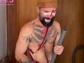 Palhaço gostoso tatuado com objetos gay porn chinese bear