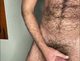 Depois de uma gozada gostosa, esfregar a porra toda no pau… xxx gay porn indonesia