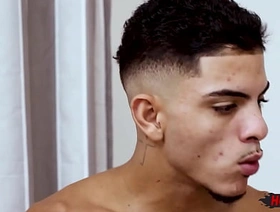 Dei para os novinhos cariocas! chinese gay spa porn