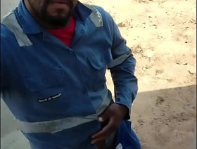 Antes de ir pra casa Trabalhador da aquela gozada na obra hot muscle gay porn