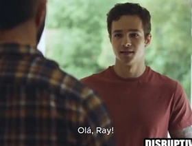 Garoto se apaixona pelo sequestrador e volta para foder com ele - Síndrome de Estocolmo (legendado) hot gay kiss porn