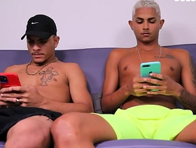 Batalha de punheta com meu amigo! indonesian gay massage porn