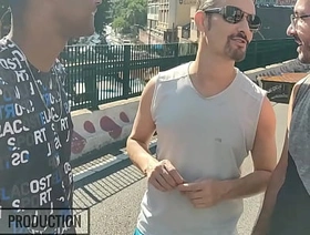 E o safado que estava caçando no minhocão e acabou levando pirocada de dois hot gay porn muscle