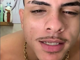 Gozando gostoso no chuveiro! gay chinese dorm porn