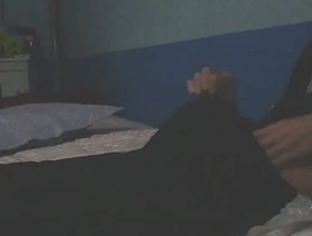 Novinho de 15 cm bate punheta á noite chinese gay porn 2021