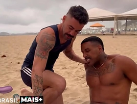 Dotado chinese gay gangbang porn