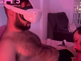 Peludo usa óculos de realidade virtual - VÍDEO completo no RED chinese gay porn group
