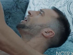 Muscular bottom Colby Tucker gets hot passionate rimming thailand gay boy porn